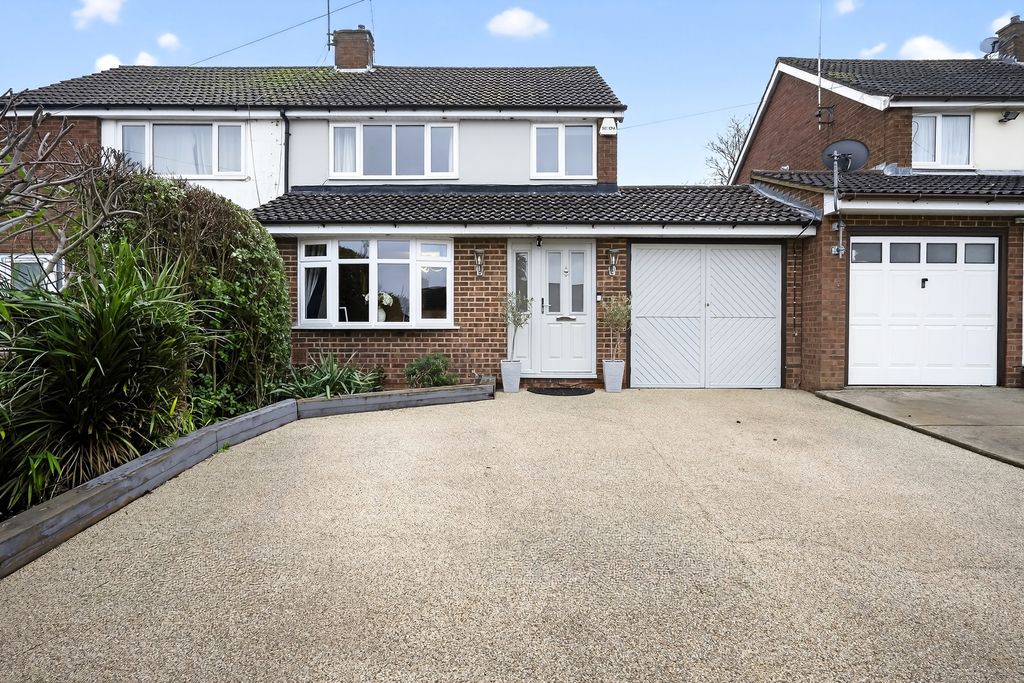 Property photo 2 of 26