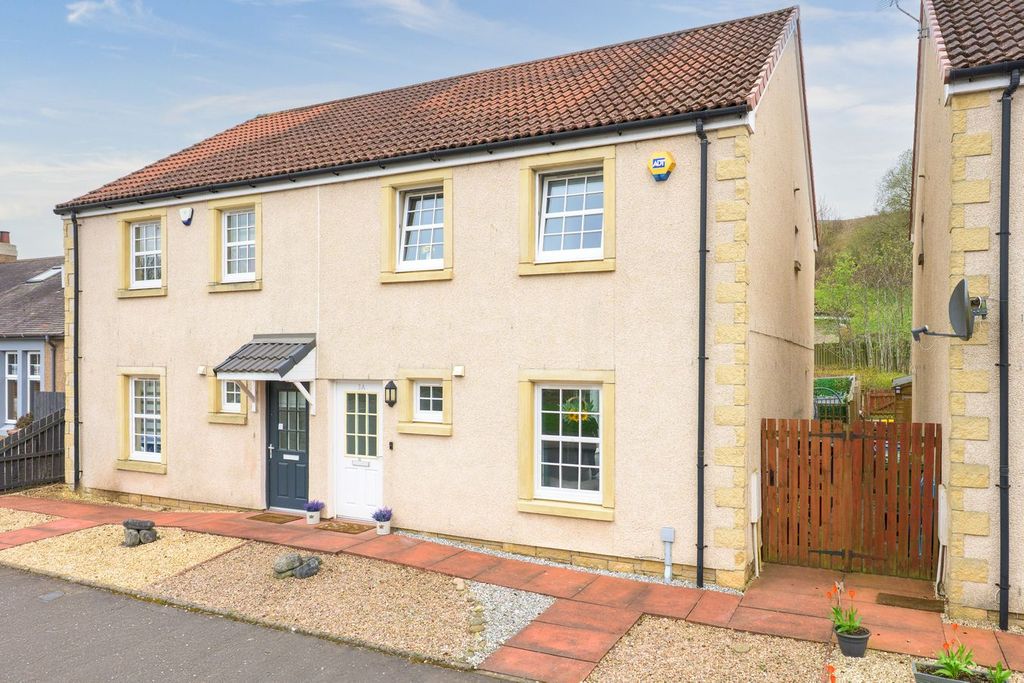 Property photo 1 of 30