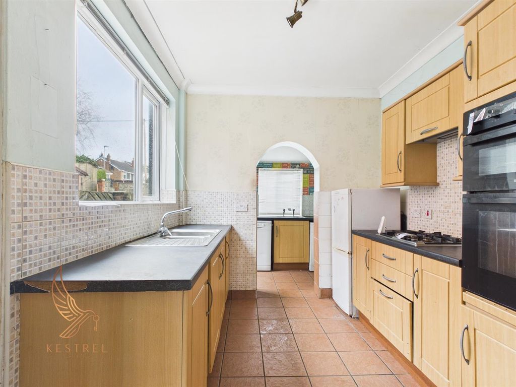 Property photo 2 of 21 Cam03976G0-Pr0374-Still001.Jpg