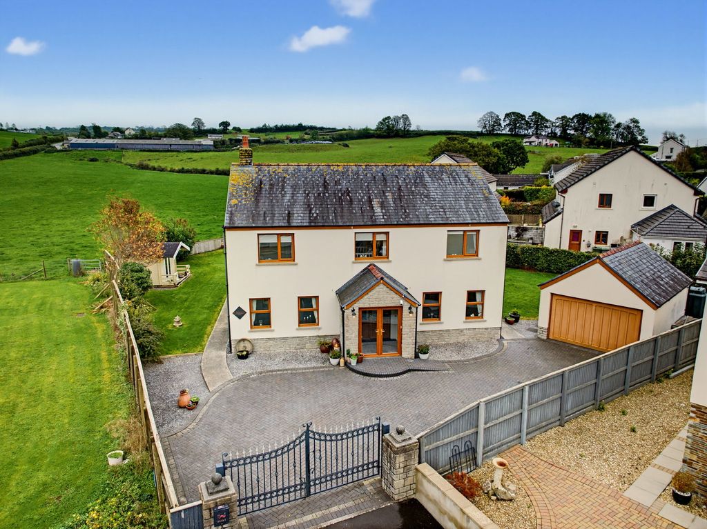 Property photo 2 of 51