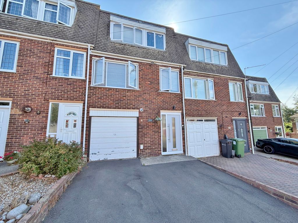 Property photo 1 of 24