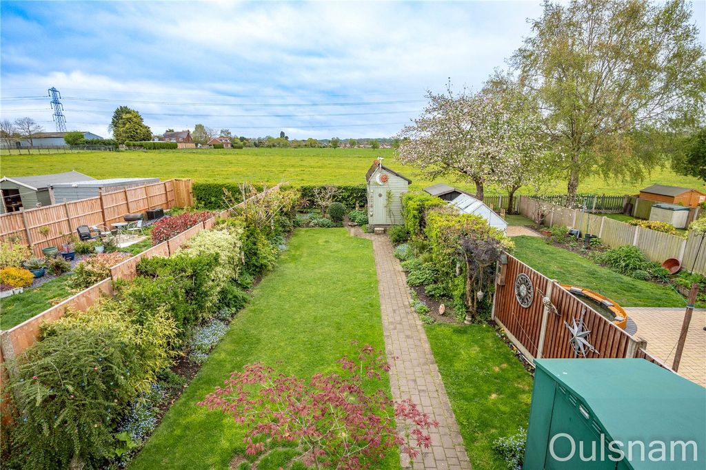 Property photo 2 of 19 Picture No. 35