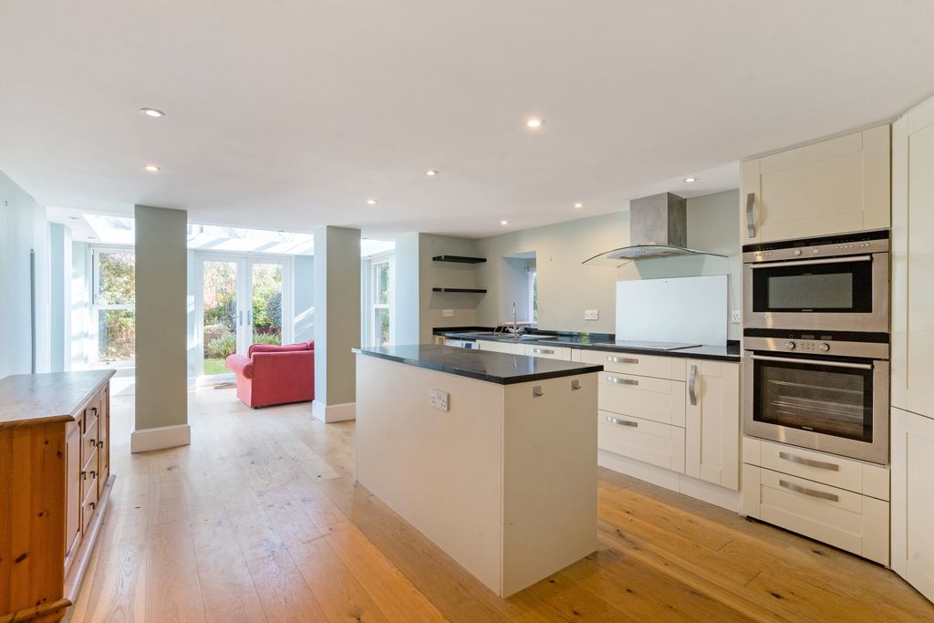 Property photo 1 of 15 Kitchen