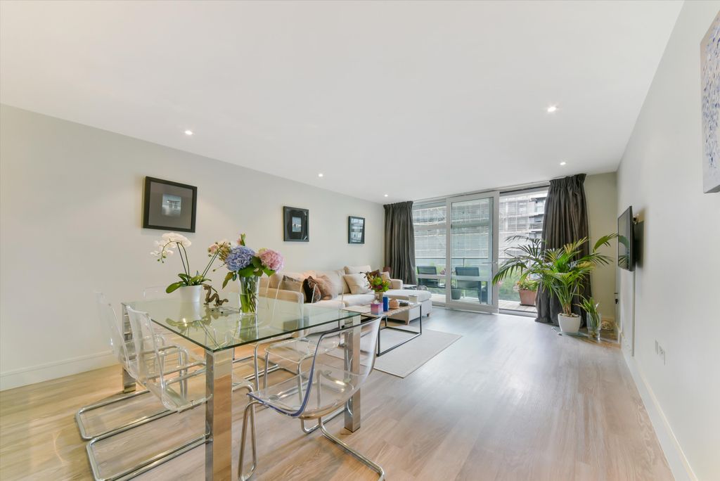 Property photo 2 of 12 Image