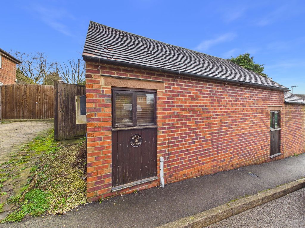 Property photo 1 of 17