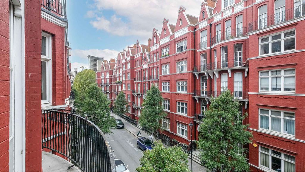 Property photo 2 of 9 View