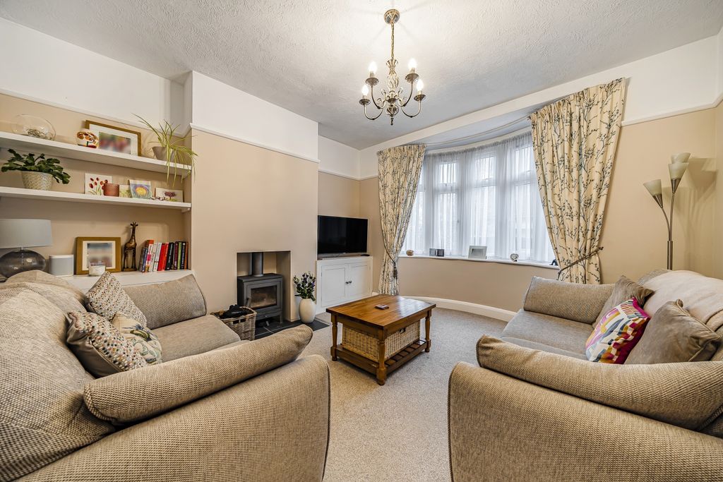 Property photo 3 of 24 1209885 (2)