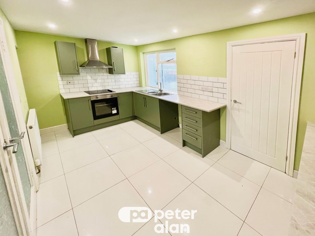 Property photo 1 of 14 Image