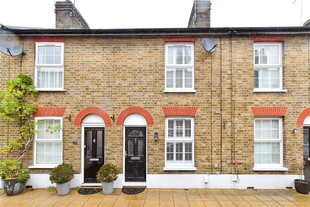 Property photo 1 of 14 External Feature