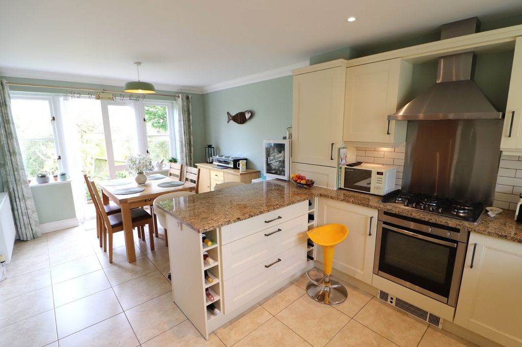 Property photo 3 of 28 Picture No. 45