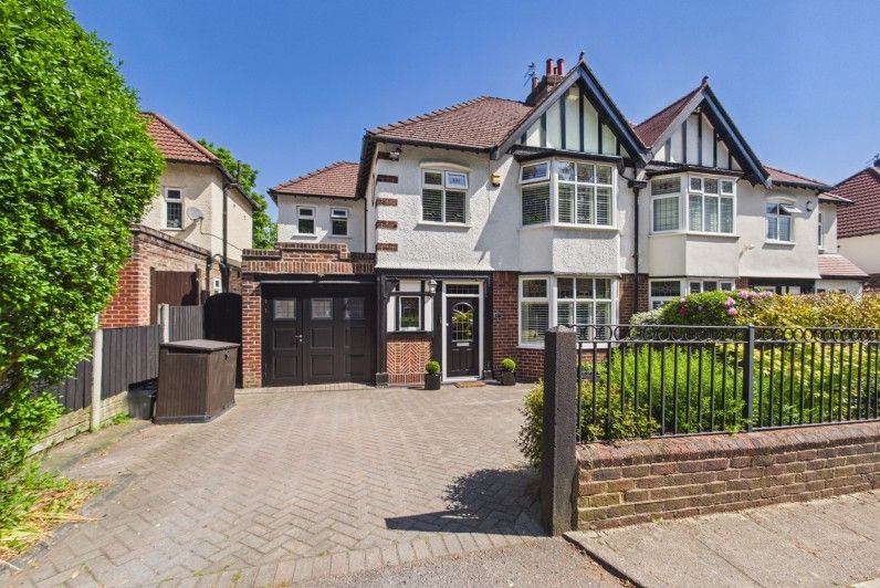 Property photo 1 of 32