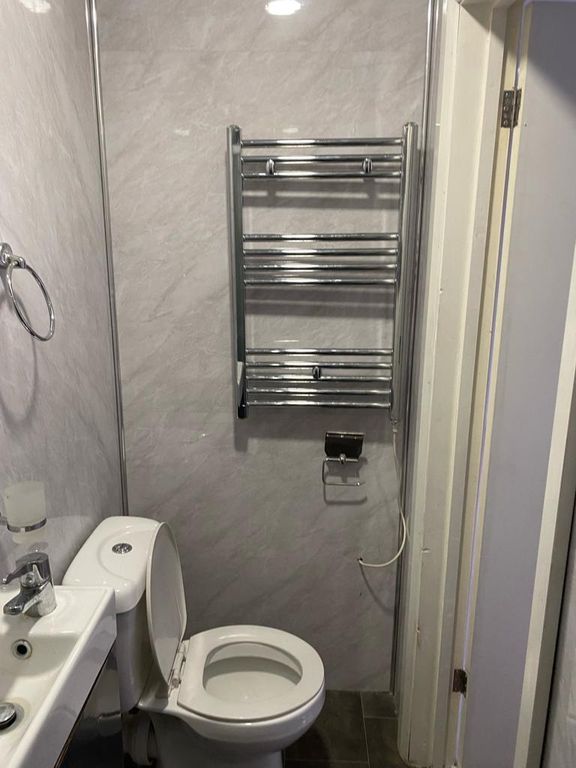 Property photo 3 of 3