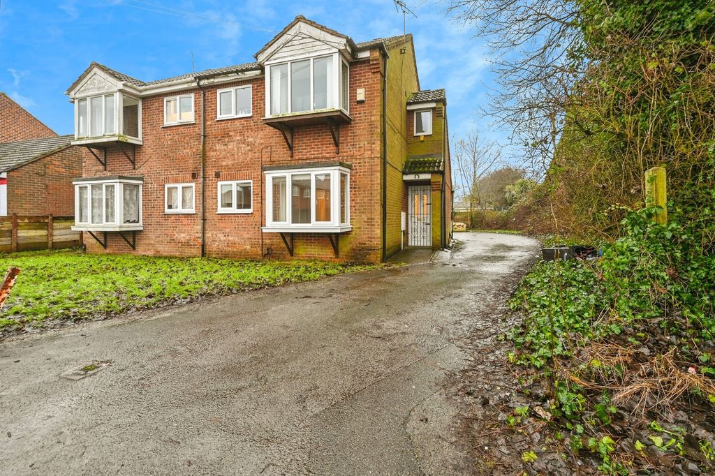 Property photo 1 of 12 Front