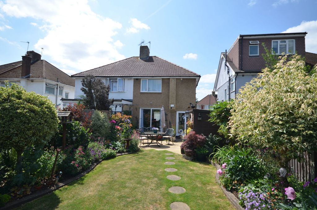 Property photo 2 of 12