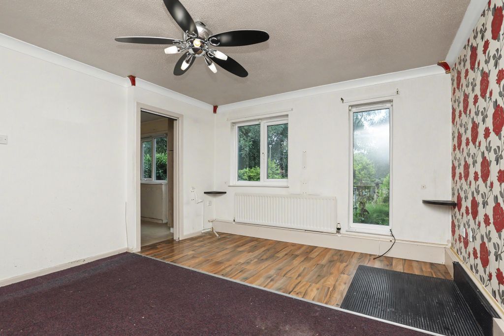 Property photo 3 of 15 80 Sylvancroft, Ingol, Preston, Lancashire, Pr2 7Bn