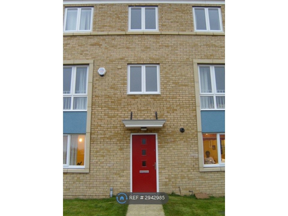Property photo 2 of 4 Fron Entrance Door