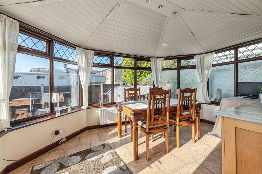 Additional image 3 of 3 bed semi-detached house for saleByron Grove, Dewsbury WF13