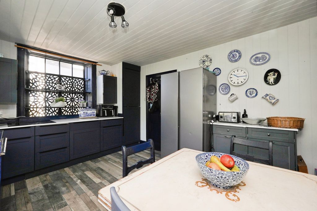 Additional image 5 of 3 bed semi-detached house for saleBeach Street, Deal CT14