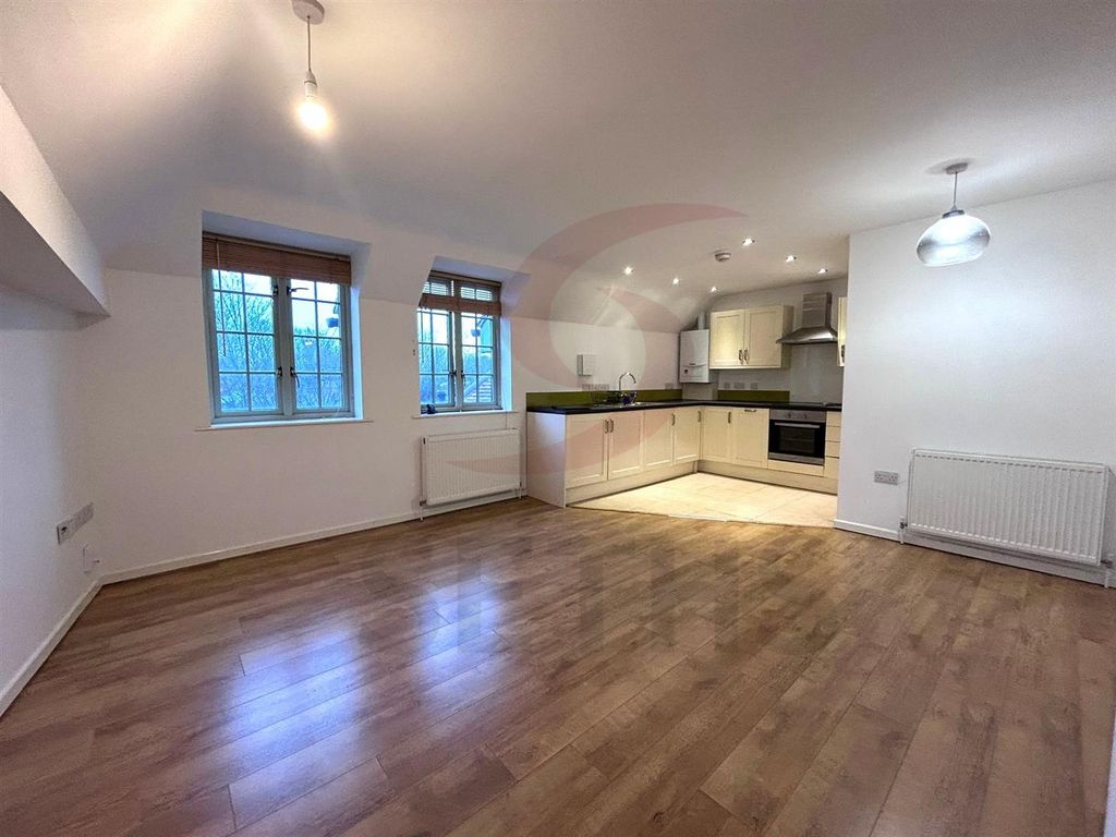Property photo 2 of 9 Lounge Kitchen