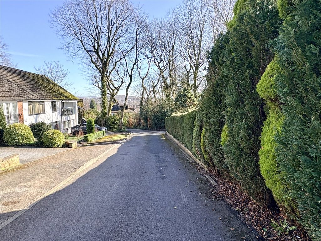 Property photo 2 of 37 Picture No. 44