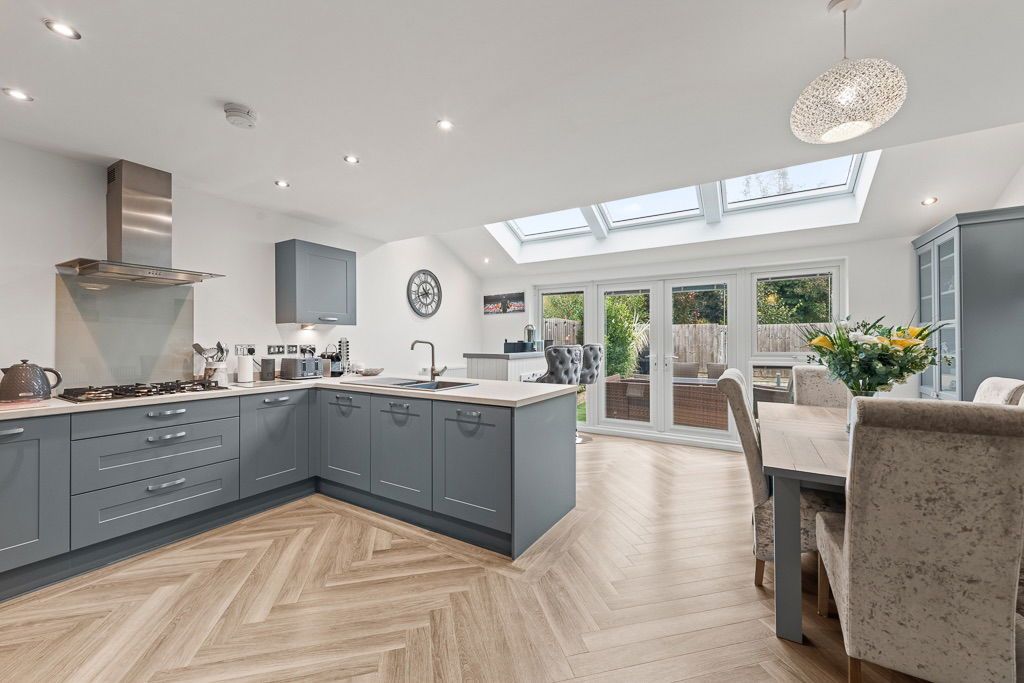 Property photo 2 of 25