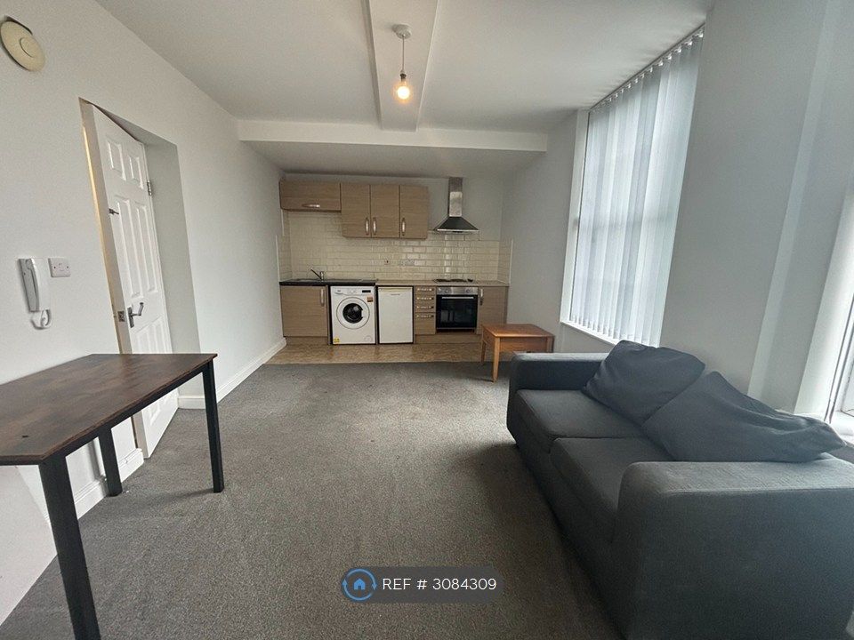 Property photo 2 of 13