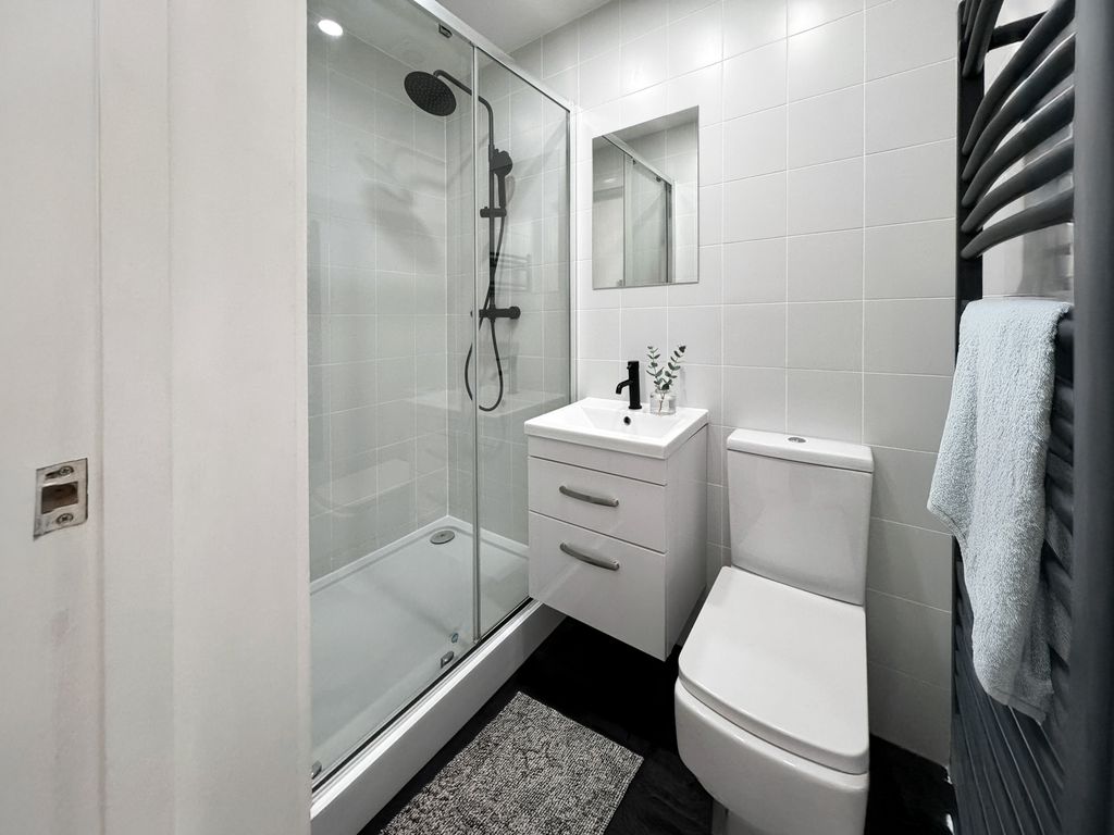 Property photo 3 of 9 Img_7194_22_Original