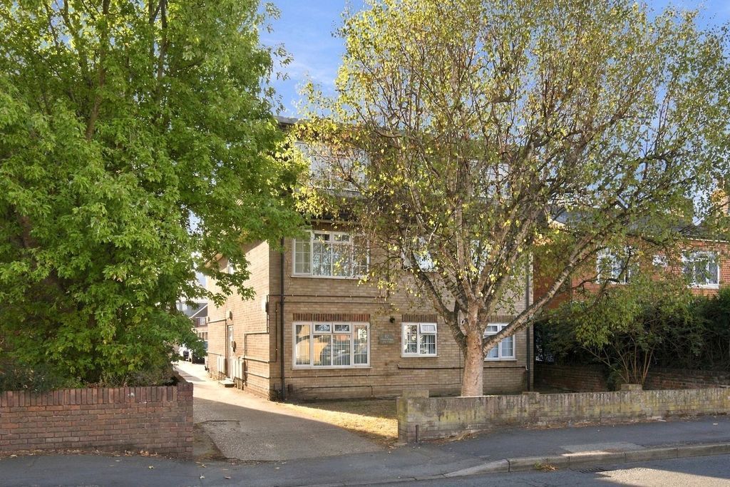Property photo 1 of 12