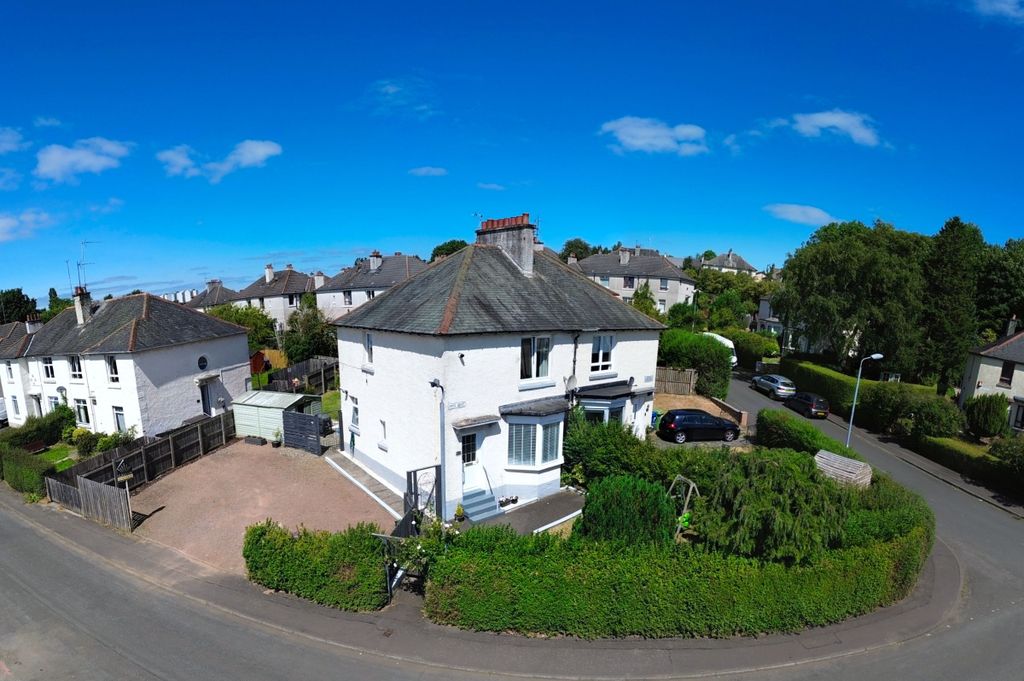 Property photo 1 of 31