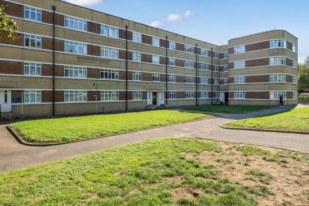 Property photo 2 of 17 External