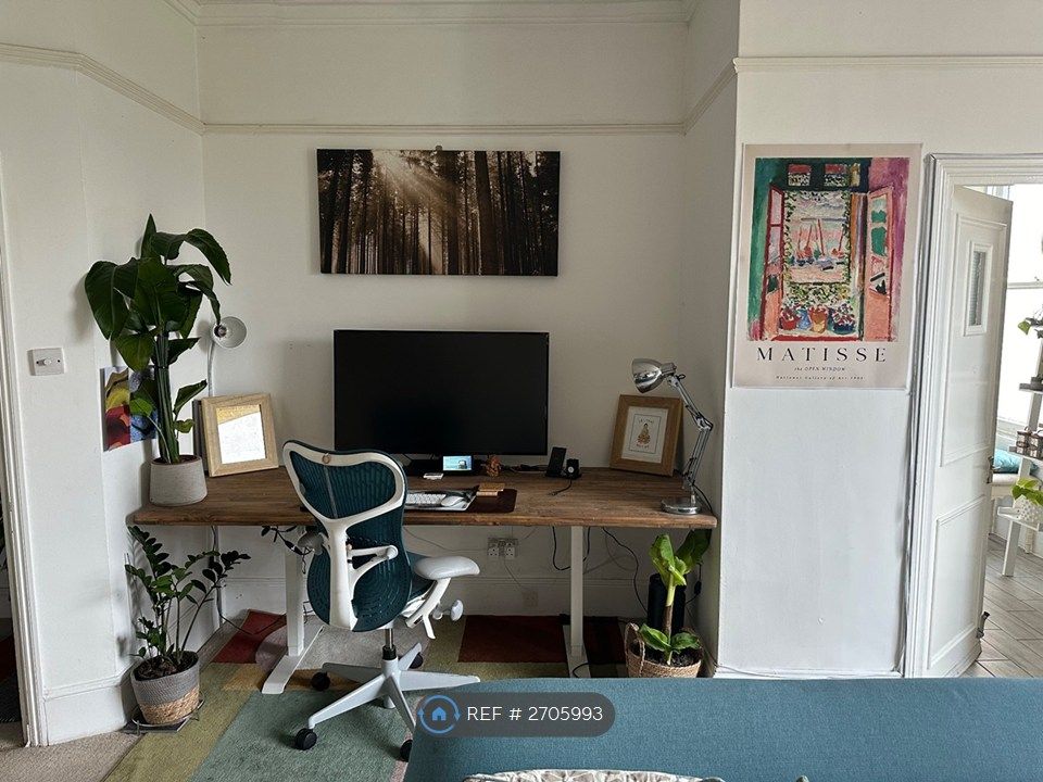 Property photo 3 of 21 Wfh Setup