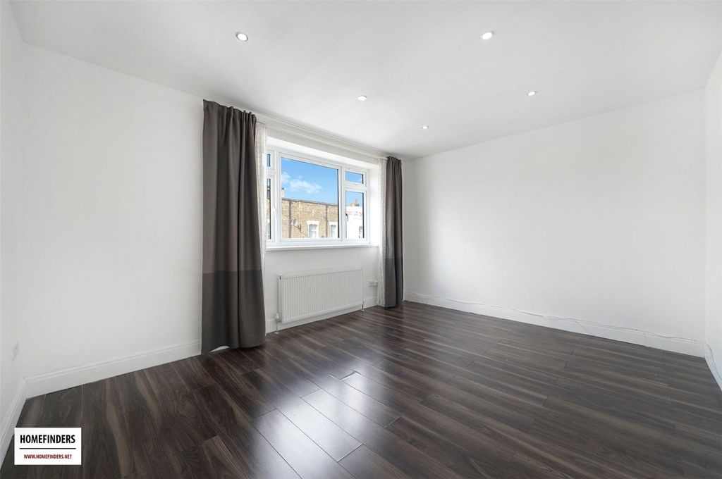 Property photo 2 of 15 Picture No. 22