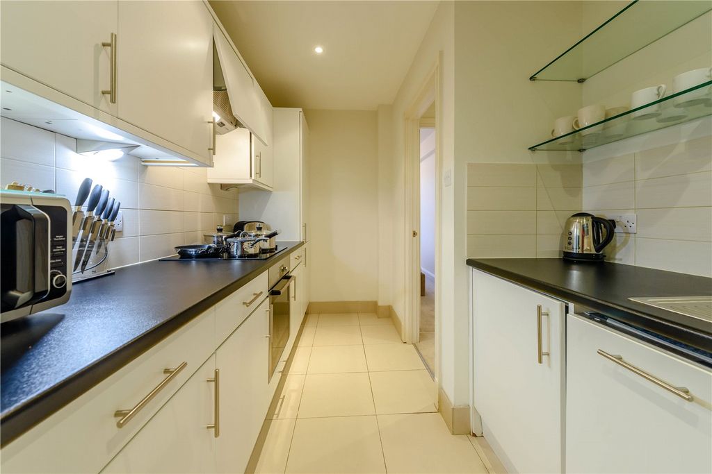 Property photo 3 of 7 Picture No. 25