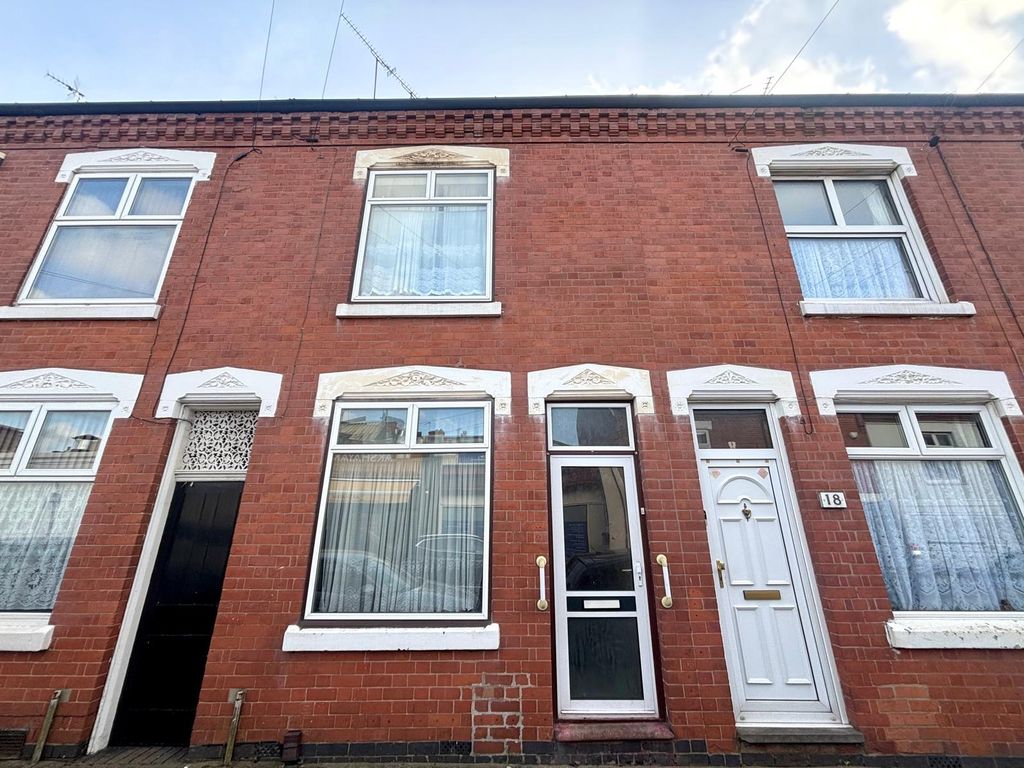 Property photo 1 of 11