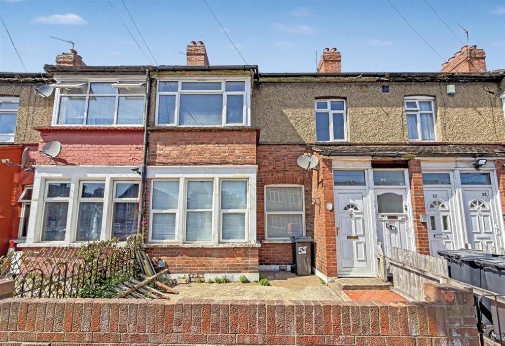 Property photo 1 of 5