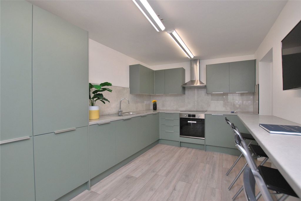 Property photo 2 of 7 Picture No. 04