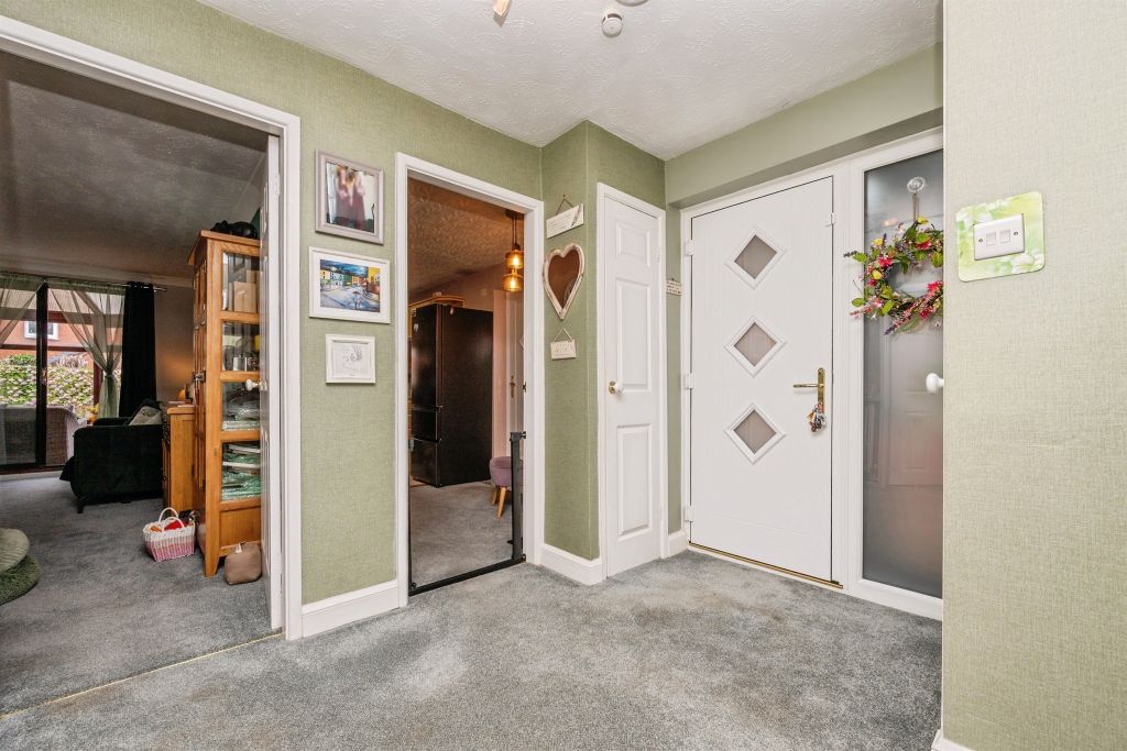 Property photo 3 of 20