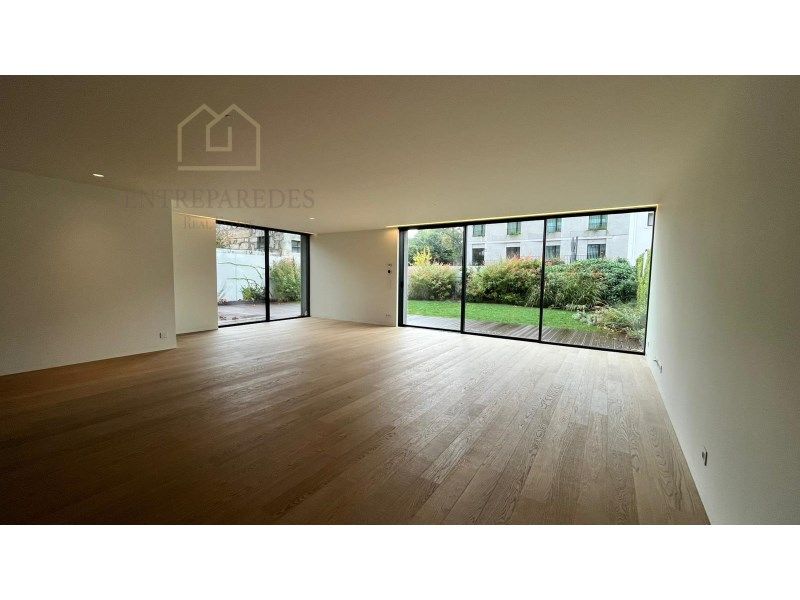 Property photo 1 of 36