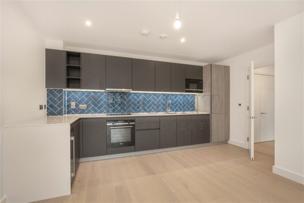 Property photo 2 of 13 Kitchen