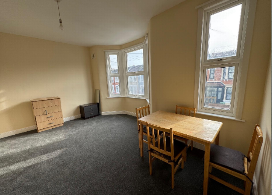 Property photo 2 of 5 Photo 2