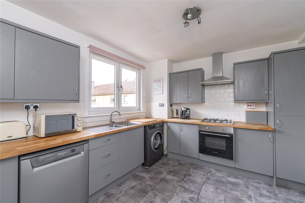 Property photo 2 of 22 Kitchen