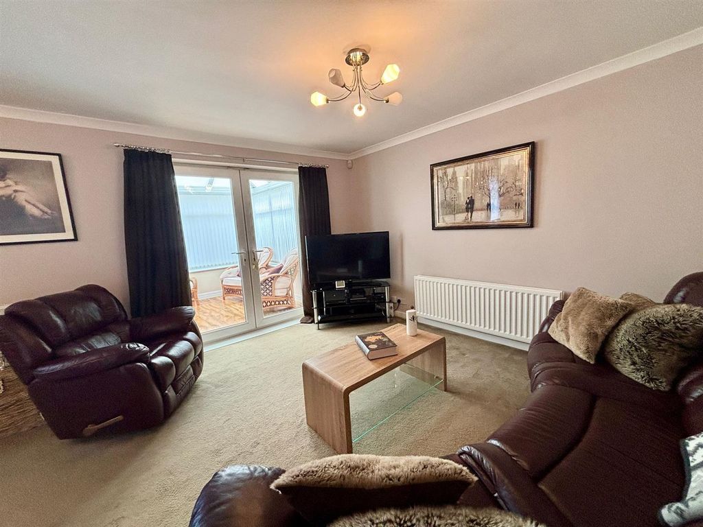 Property photo 2 of 15 Deans Lounge 1.Jpg