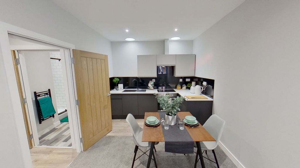 Property photo 1 of 6 Dining &amp; Kitchen