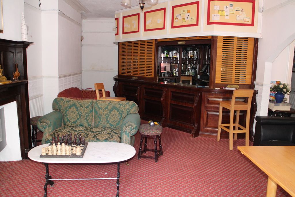 Property photo 2 of 4