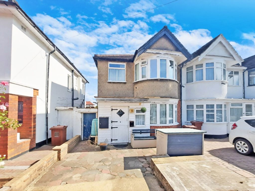 Property photo 1 of 16 5476440