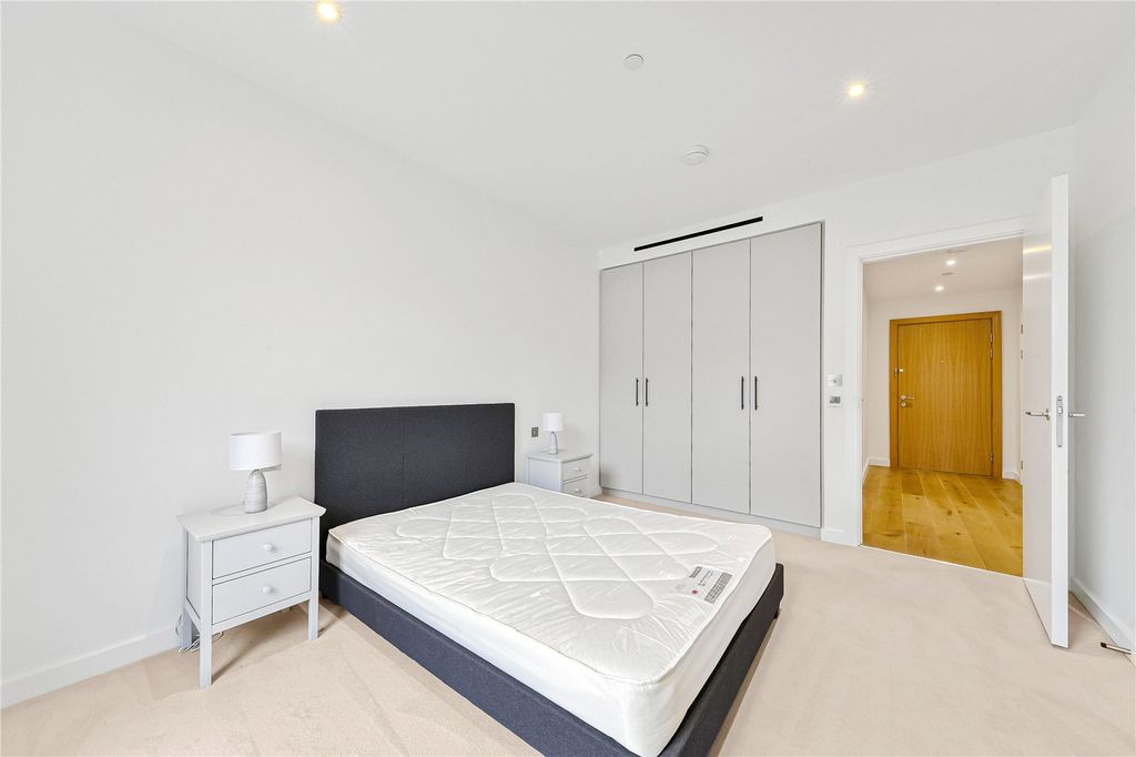 Property photo 2 of 11 Bedroom