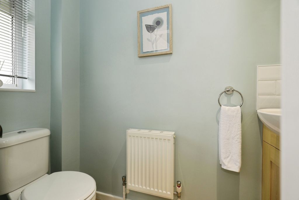 Property photo 3 of 27 Pbox-Img.Jpg