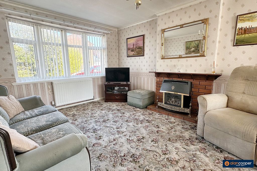 Property photo 2 of 22 3800664