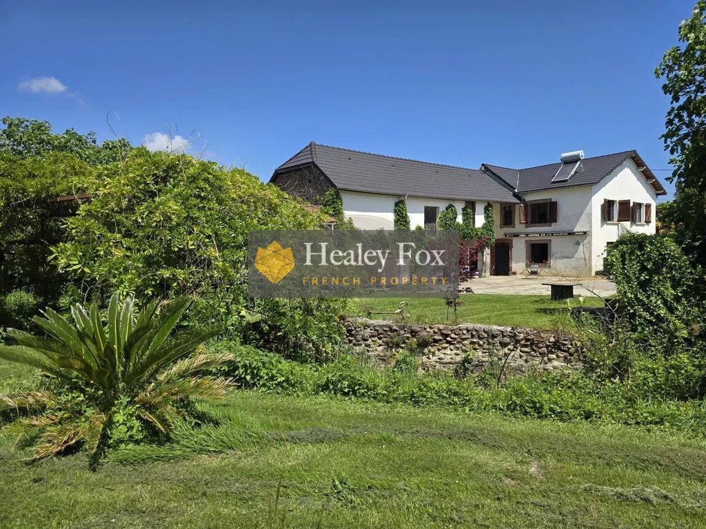 Property photo 2 of 16