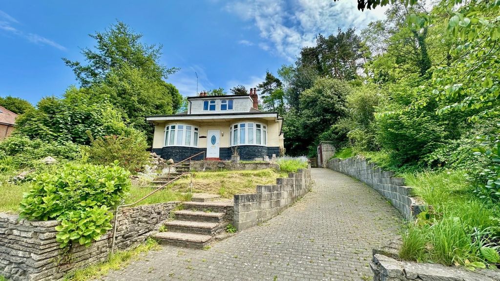 Property photo 1 of 16